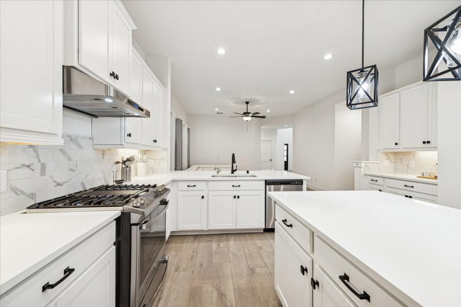 Furnished interior view inside a new home in , Conroe (Image 27).