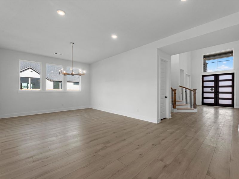 Spacious, unfurnished interior of a new home in Sienna 80′, Missouri City (Image 24). Spacious, unfurnished interior of a new home in Sienna 80′, Missouri City (Image 24).