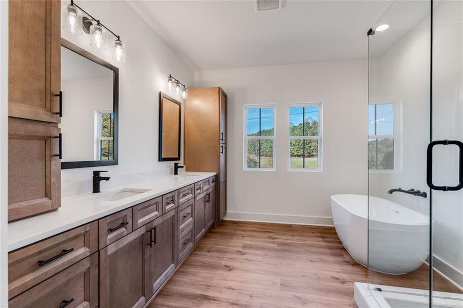 Furnished interior view inside a new home in , Dallas (Image 5).