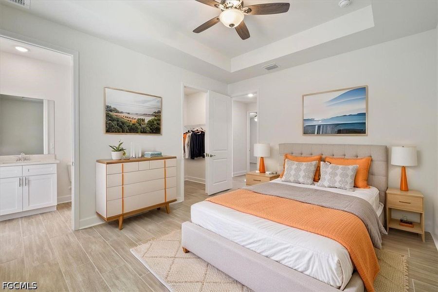 Furnished interior view inside a new home in Cape Coral, Cape Coral (Image 9).