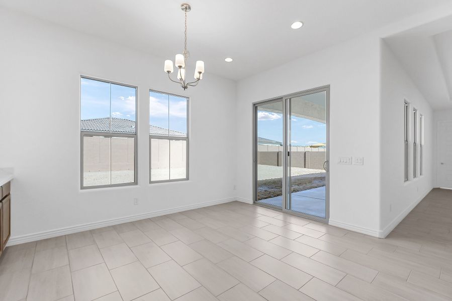 Spacious, unfurnished interior of a new home in Aloravita South, Peoria (Image 29).