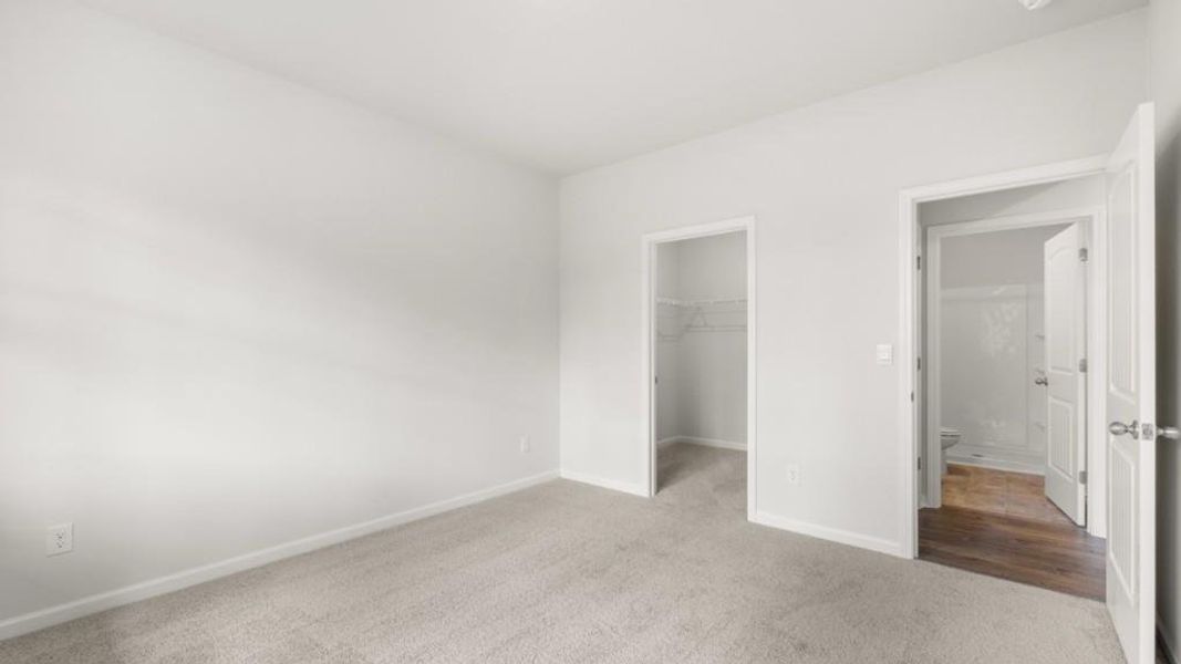 Spacious, unfurnished interior of a new home in Parkside at Carter Grove, Cartersville (Image 13).