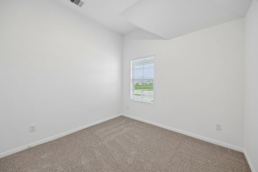 Spacious, unfurnished interior of a new home in Riviera Pines, Huffman (Image 28).