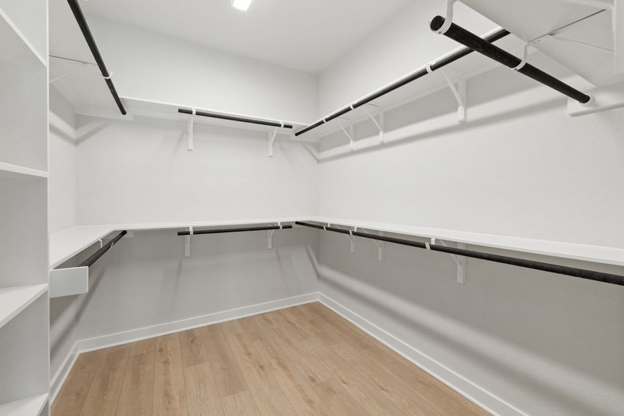 Spacious, unfurnished interior of a new home in Heritage, Dripping Springs (Image 38).