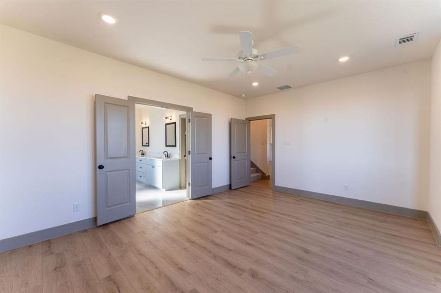 Spacious, unfurnished interior of a new home in , Princeton (Image 22).