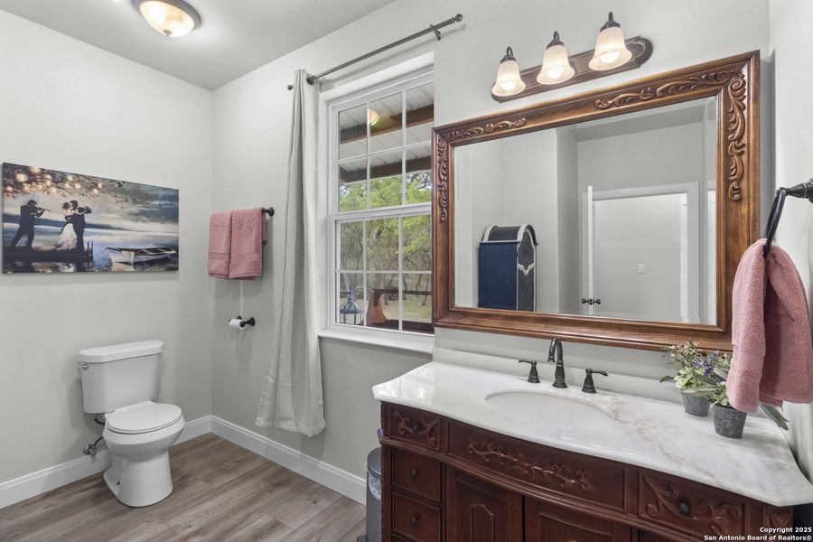 Furnished interior view inside a new home in , Bandera (Image 31).