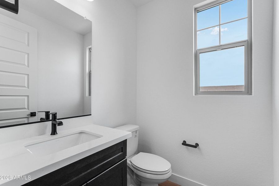 hj-az-phoenix-asante-journey-overland-lo