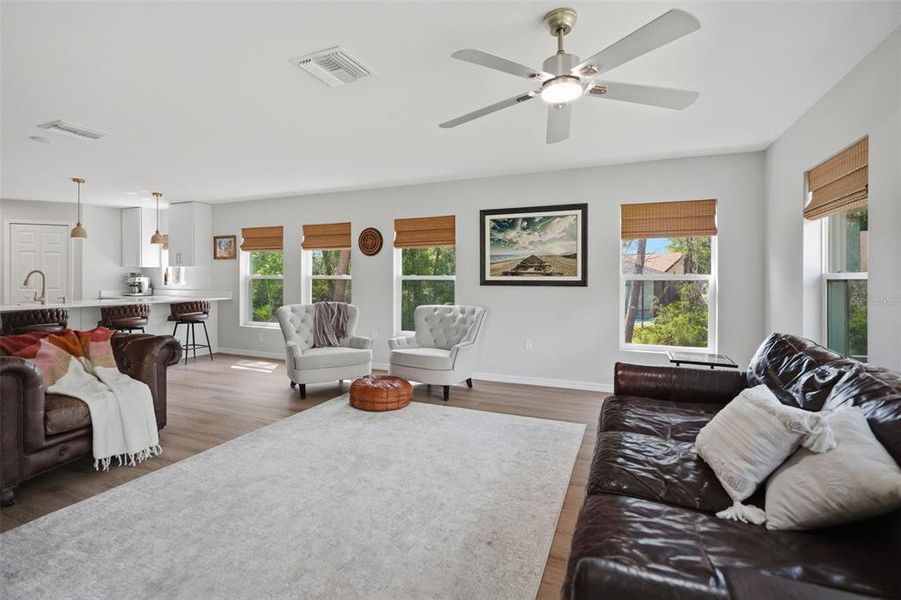 Furnished interior view inside a new home in , Spring Hill (Image 9).