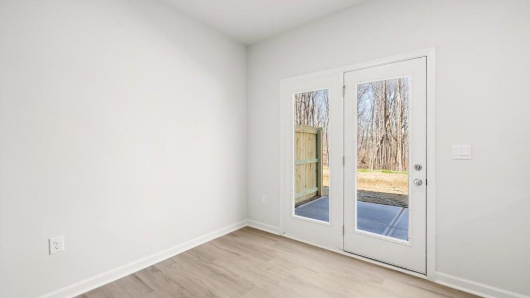 Spacious, unfurnished interior of a new home in Hughes Court, Dawsonville (Image 23).