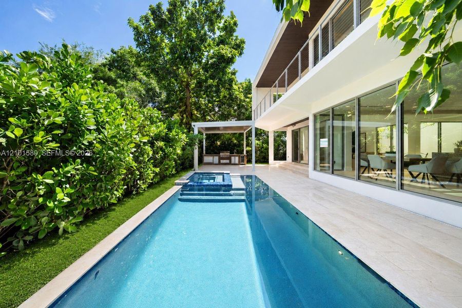 Exterior details and patio area of a home in , Miami (Image 3).