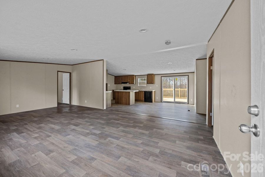 Spacious, unfurnished interior of a new home in , Taylorsville (Image 16).