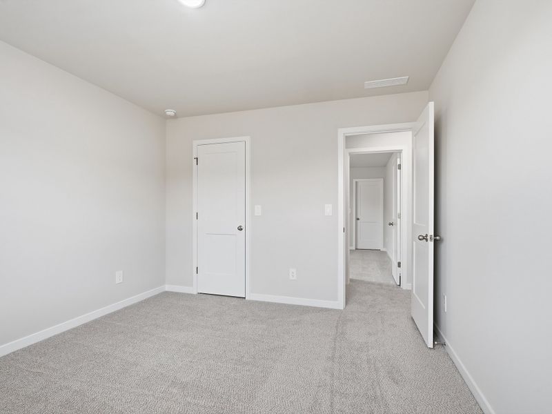 Spacious, unfurnished interior of a new home in Avalon Place - Signature Series, Durham (Image 25).