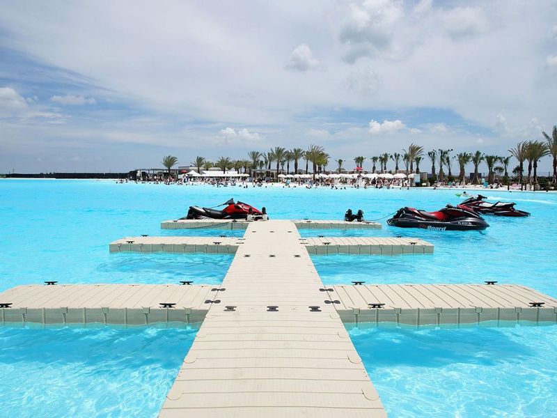 Community amenities in Lago Mar, Texas City (Image 25).