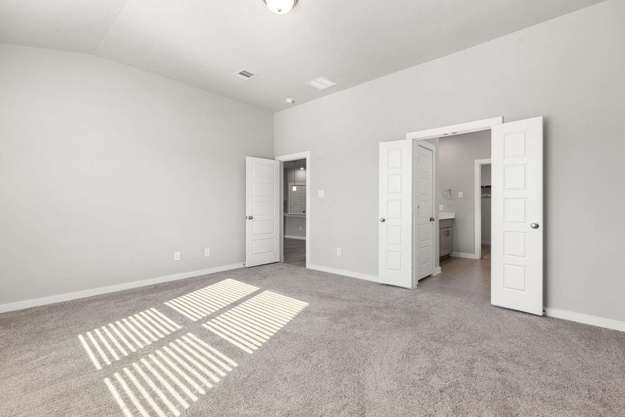 Spacious, unfurnished interior of a new home in Sundance Cove - Premier Series, Crosby (Image 43).