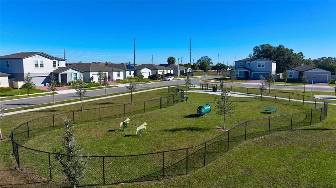 Community amenities in Lawson Dunes, Haines City (Image 23).