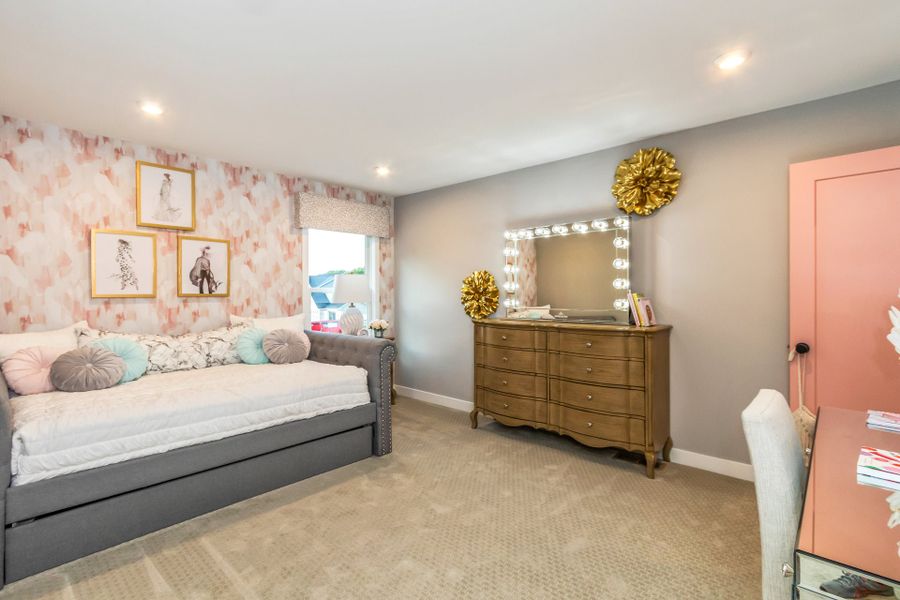Representative furnished interior of a home built from the Wyatt by Fischer Homes in Twin Lakes, Hoschton (Image 69).