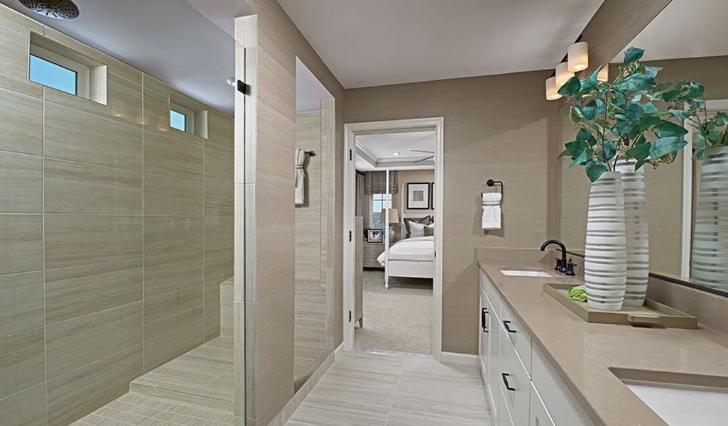 Coronado-V723-MidAtlantic Owner's Bathroom
