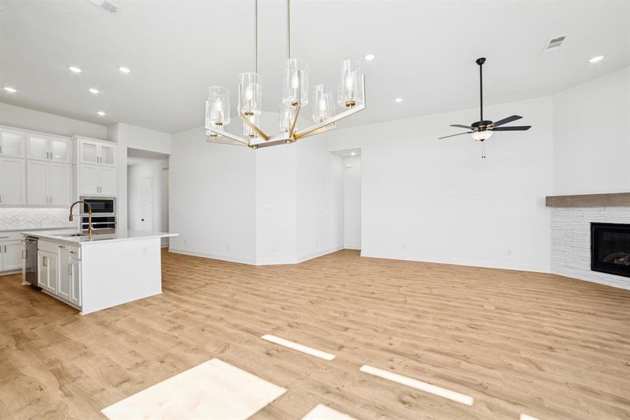 Spacious, unfurnished interior of a new home in Pecan Square - Gardens, Northlake (Image 13). Spacious, unfurnished interior of a new home in Pecan Square - Gardens, Northlake (Image 13).