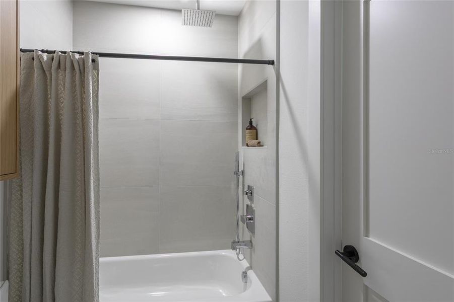 Close-up of interior finishes inside a home in , St. Petersburg (Image 22).