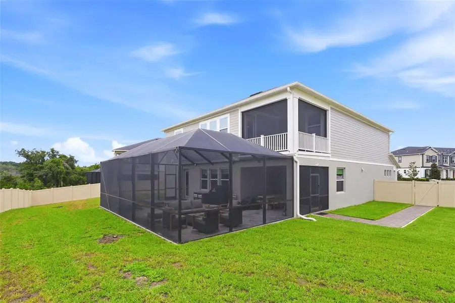 Exterior details and patio area of a home in , Apopka (Image 31).