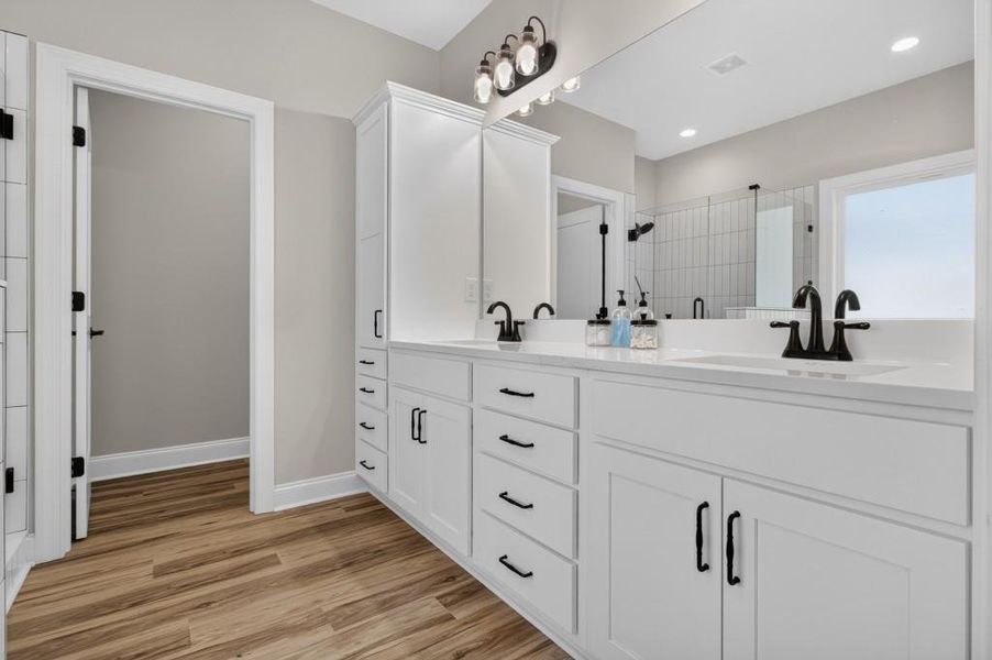 Furnished interior view inside a new home in , Monticello (Image 13).