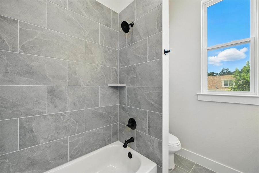 Furnished interior view inside a new home in , Weatherford (Image 8).