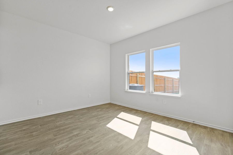 Spacious, unfurnished interior of a new home in Palomino, Manor (Image 18).
