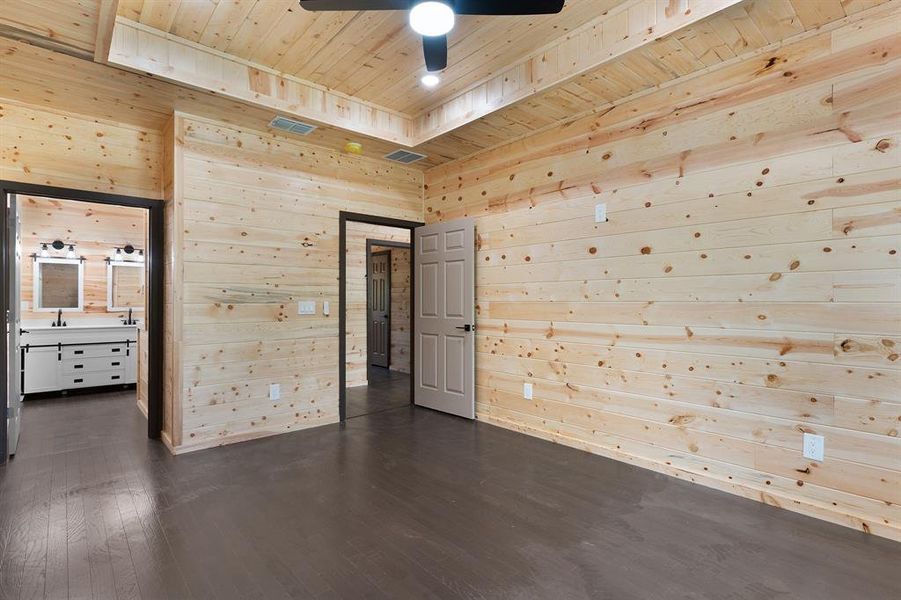 Spacious, unfurnished interior of a new home in , Winnsboro (Image 11).