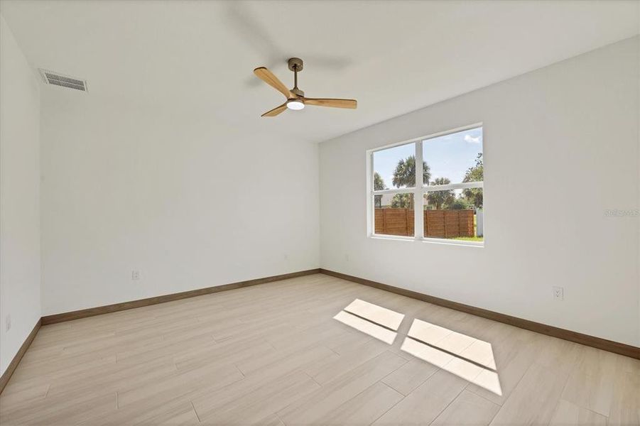 Spacious, unfurnished interior of a new home in , North Port (Image 7).