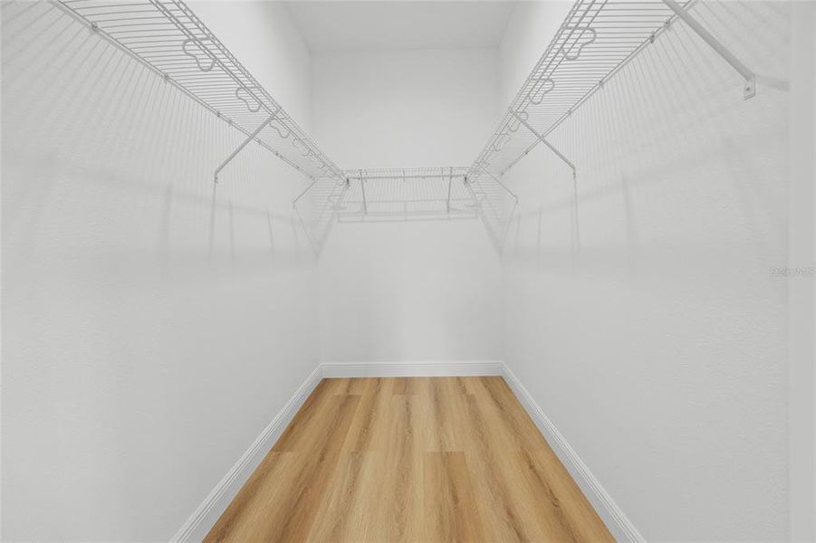 Spacious, unfurnished interior of a new home in , Dunnellon (Image 37).