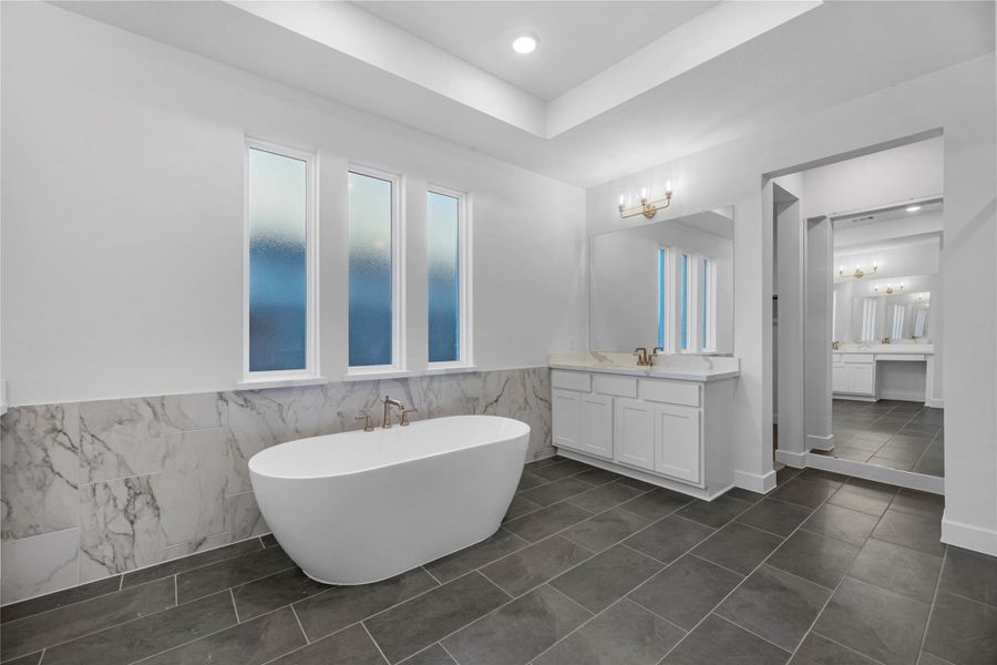 Representative image. Features, specifications, selections and colors may vary.