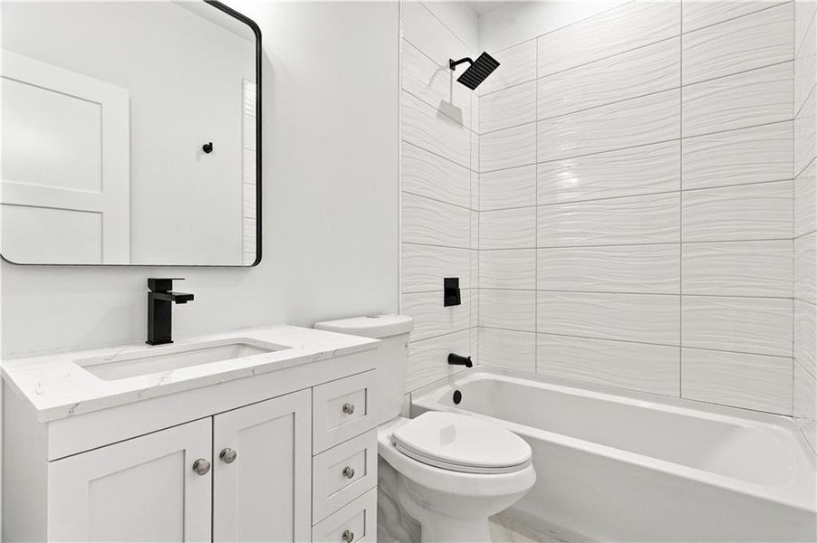 Furnished interior view inside a new home in , Fairburn (Image 46).