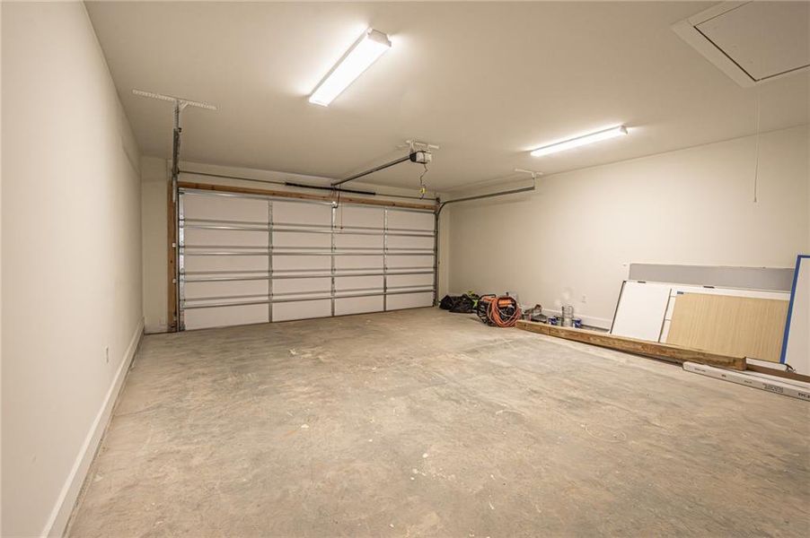 Spacious, unfurnished interior of a new home in , Dawsonville (Image 21).