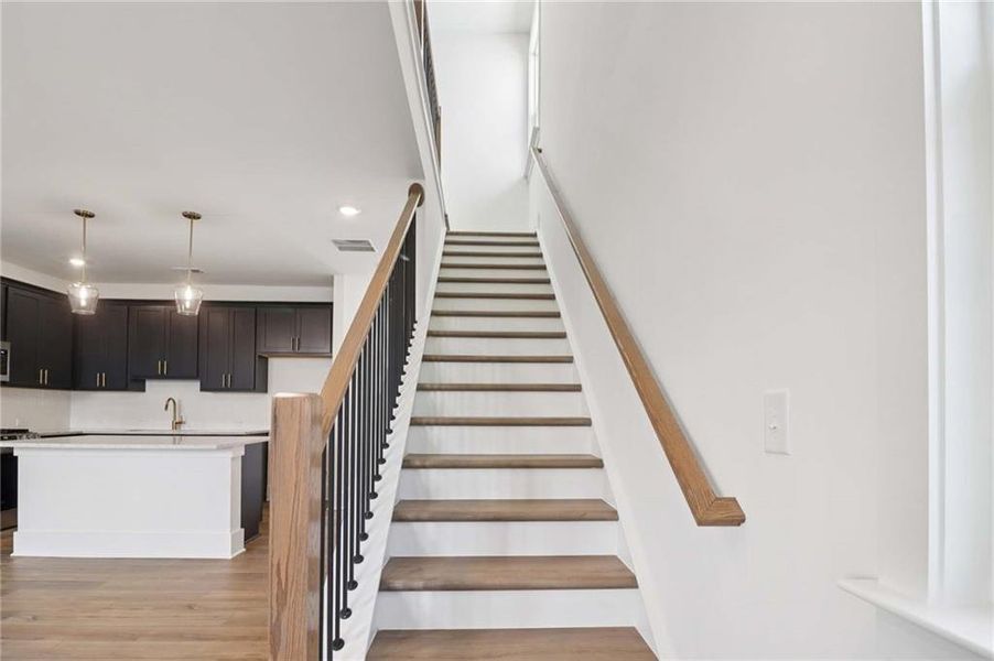 Spacious, unfurnished interior of a new home in Park Vue, Atlanta (Image 34).