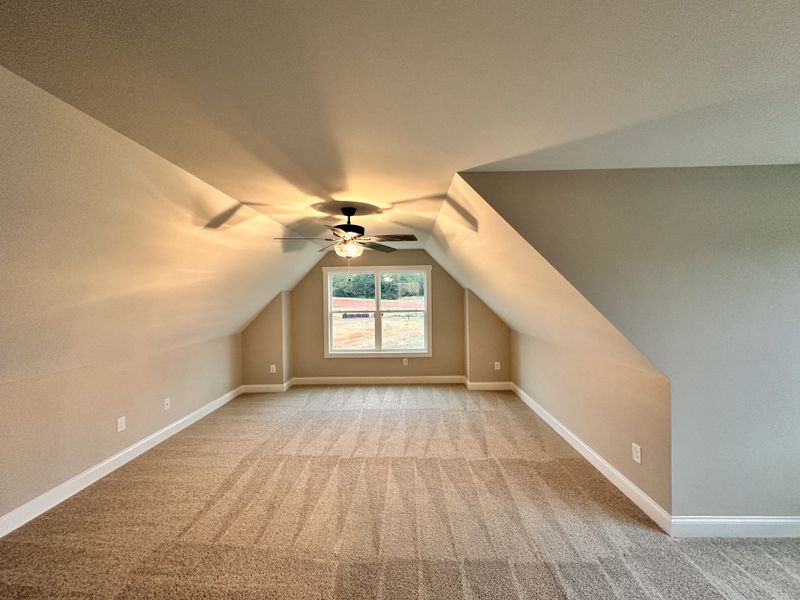 Spacious, unfurnished interior of a new home in The Reserve at Red Oaks, Carrollton (Image 38).