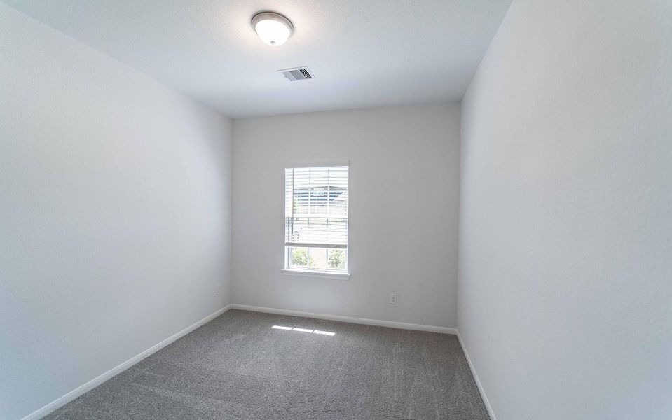 Spacious, unfurnished interior of a new home in Pecan Estates, Crosby (Image 6).