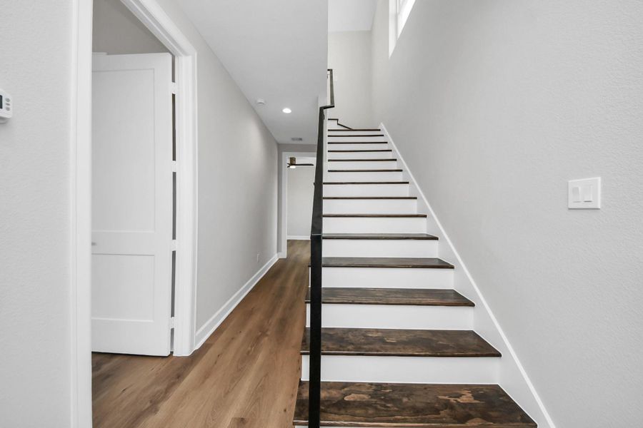 Spacious, unfurnished interior of a new home in , Houston (Image 19).