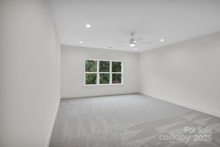 Spacious, unfurnished interior of a new home in , Charlotte (Image 20).