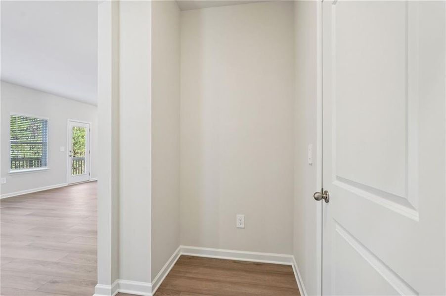 Spacious, unfurnished interior of a new home in Ivey Township, Dallas (Image 39).