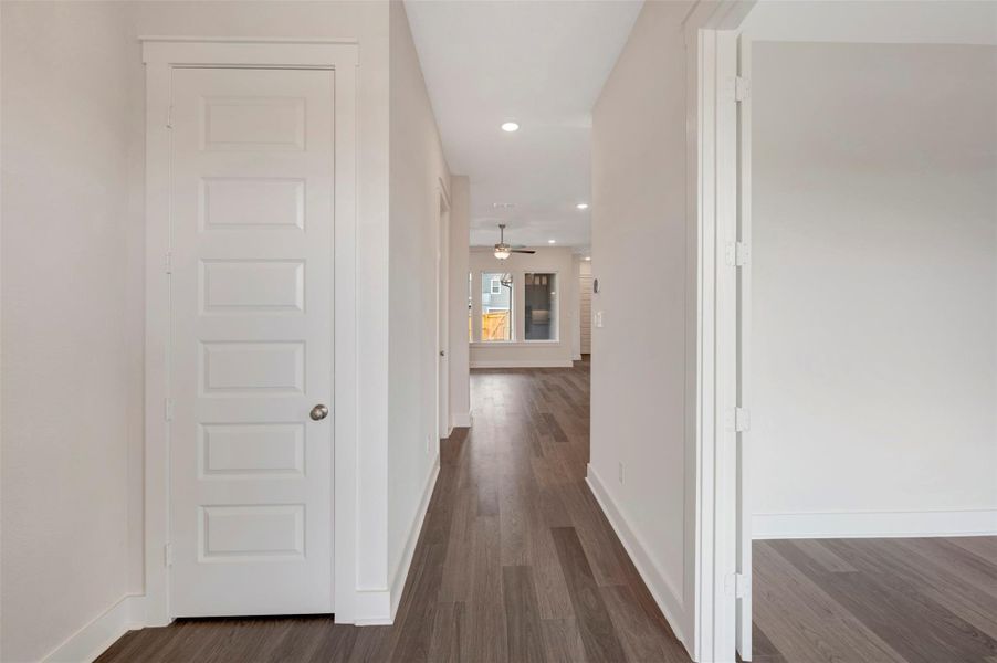 Spacious, unfurnished interior of a new home in Elyson 40', Katy (Image 26).