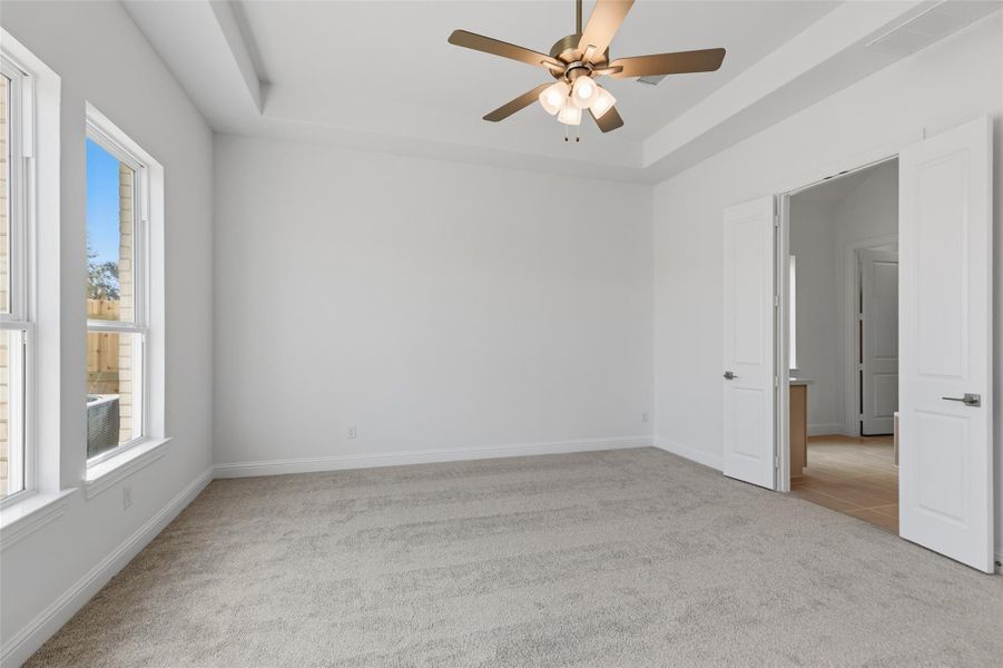 Spacious, unfurnished interior of a new home in Sundance Cove, Crosby (Image 30).