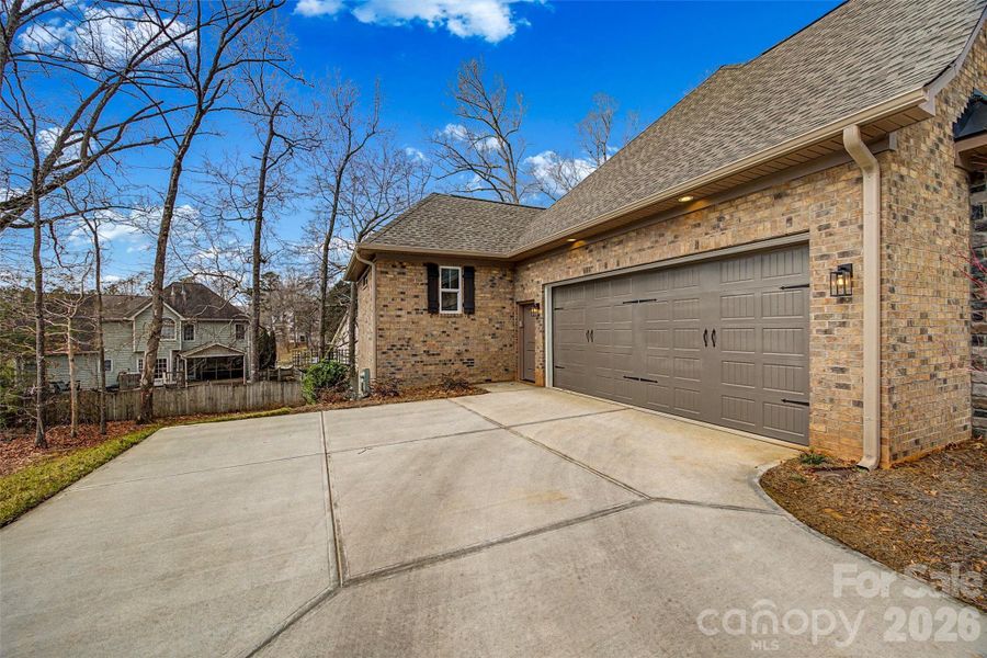 Exterior details and patio area of a home in , Rock Hill (Image 24).