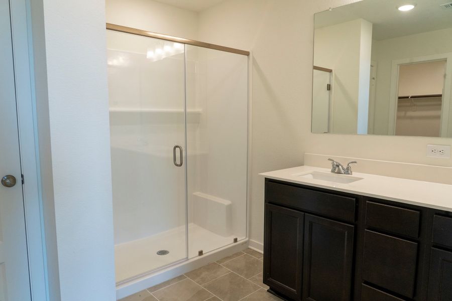 Furnished interior view inside a new home in Pecan Grove, Navasota (Image 4).