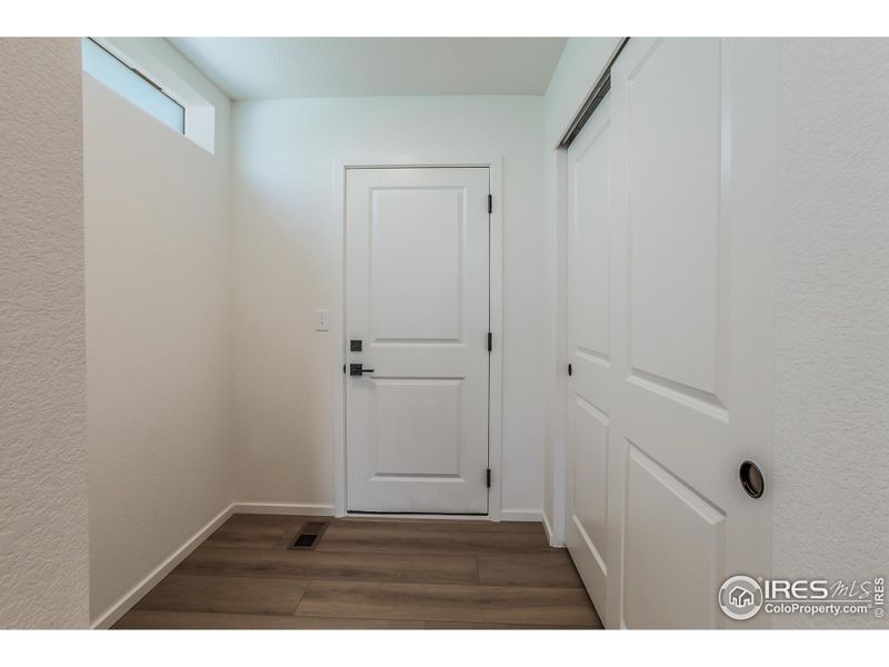 Spacious, unfurnished interior of a new home in Trailside Alley Load - Single Family Homes, Timnath (Image 21).