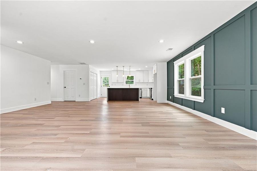Spacious, unfurnished interior of a new home in , Acworth (Image 20).