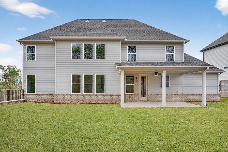Exterior details and patio area of a home in , Gainesville (Image 3).