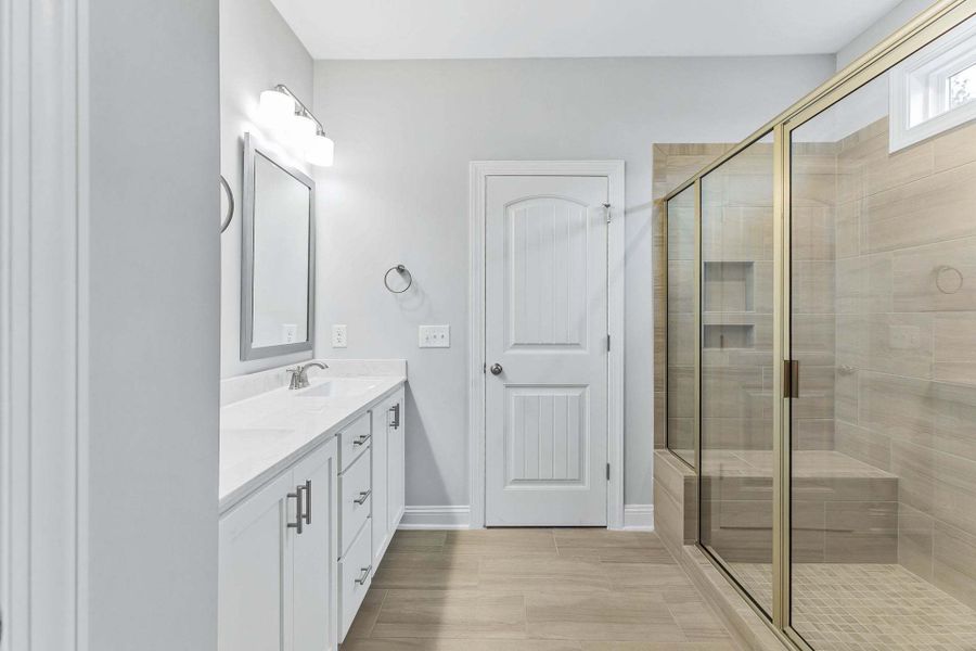 Bath Layout 2 Option Bath Layout 2 Option