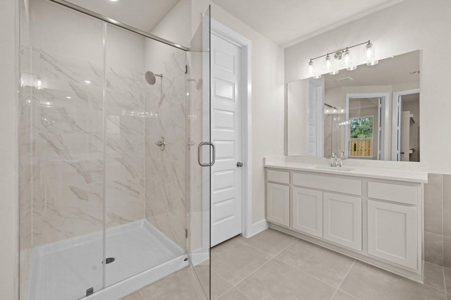 Furnished interior view inside a new home in Parmer Ranch, Georgetown (Image 8).