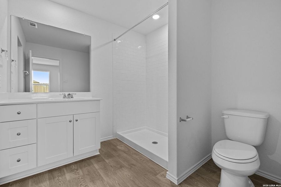 Furnished interior view inside a new home in Arroyo Ranch, Seguin (Image 7).