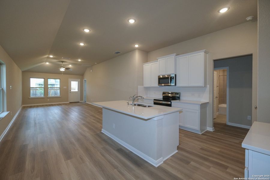 Furnished interior view inside a new home in Park Place, New Braunfels (Image 8).